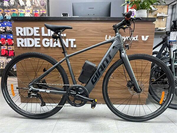 Xe đạp trợ lực điện Giant ESCAPE E+ 2024*** (Tay ga vặn)